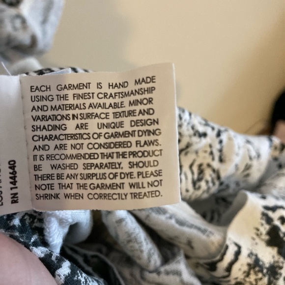 100% French linen Enzo Costa hand printed and dyed romper. - Picture 11 of 11